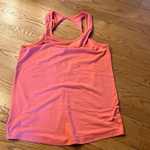 NWOT Zyia twist tank. Large